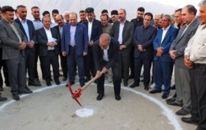 گامی نو در توسعه صنعت خودرو در جنوب؛ کلنگزنی مجموعه بزرگ نمایندگیهای خودرو در گچساران گامی نو در توسعه صنعت خودرو در جنوب؛ کلنگزنی مجموعه بزرگ نمایندگیهای خودرو در گچساران
