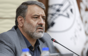 هیاهو برای هیچ/شورای شهر اهواز رای به بقای شهردار و انحلال خودش داد!