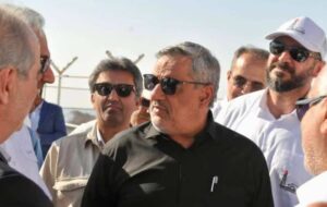 بازدید مدیرعامل شرکت ملی نفت ایران از میدان نفتی خشت و کنارتخته/ورود زودهنگام ۵ میلیون مترمکعب گاز به مدار تولید