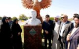 رونمایی از تندیس ققنوس در یادبود نوجوان فداکار امیدیه فرزند کارمند نفت و گاز آغاجاری