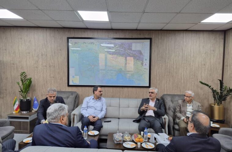 هم‌افزایی کم‌سابقه بیدبلند خلیج‌فارس و مناطق نفت‌خیز جنوب/دیدار رامین حاتمی و نشان زاده