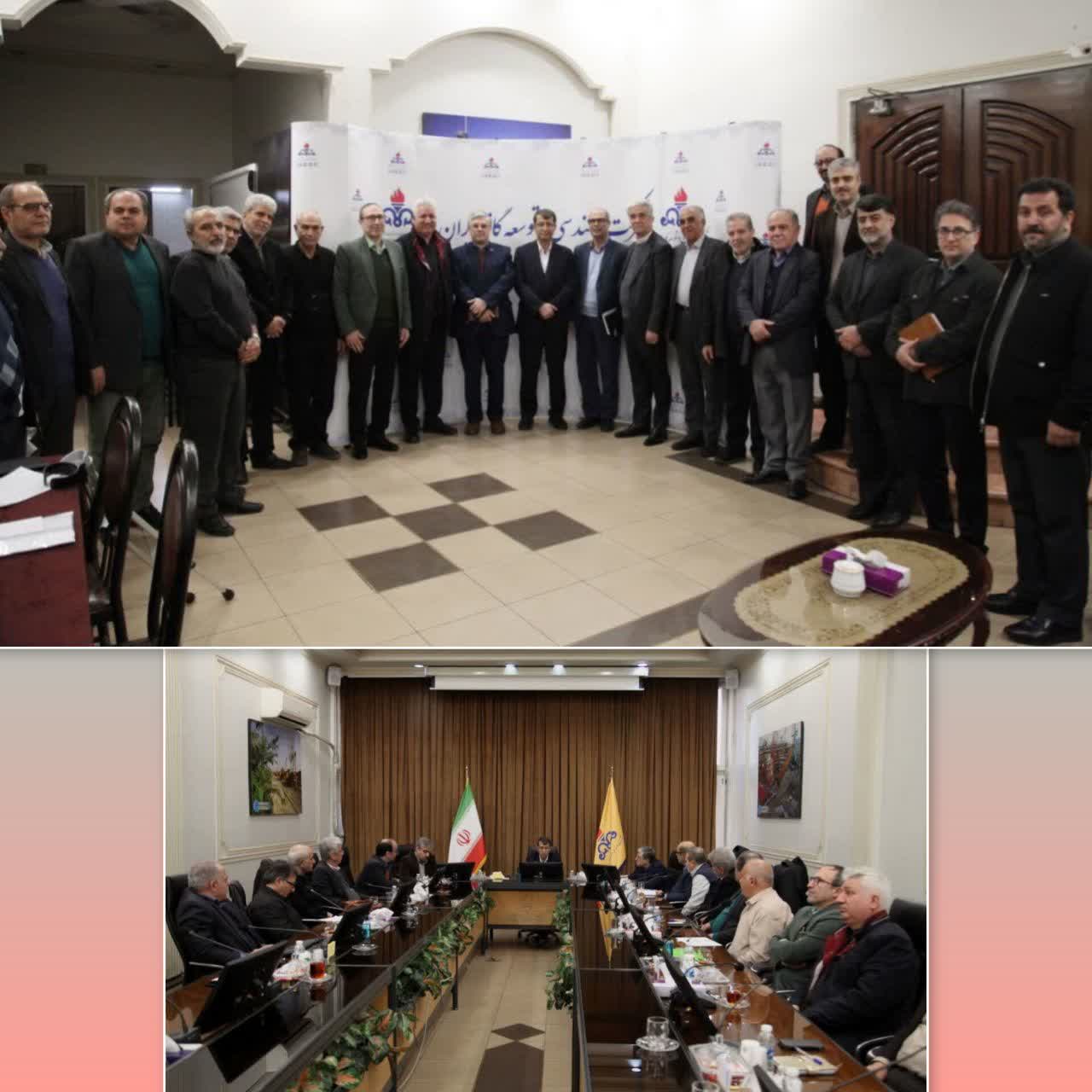 تجلیل از ایثارگران در نشست صمیمانه با مدیرعامل شرکت مهندسی و توسعه گاز