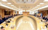 نشست مدیرعامل شرکت ملی پتروشیمی با تشکل‌های صنایع پایین‌دستی برگزار شد