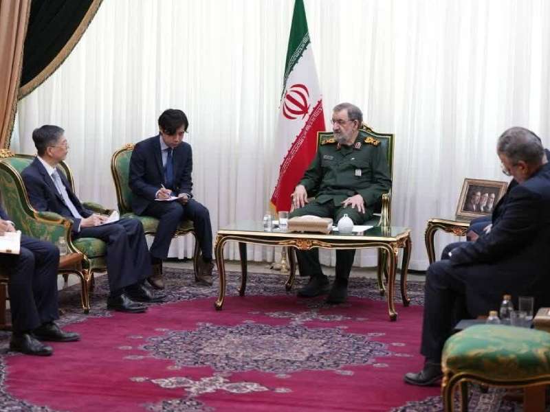 پیام ایران با لباس سبز؛ محسن رضایی معادلات را بر هم زد