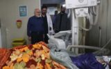 استاندار خوزستان بالای سر مجروحان پالایشگاه آبادان
